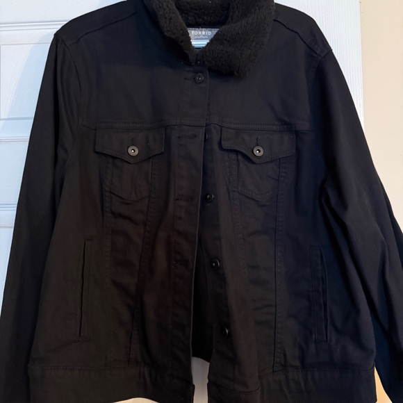 Torrid Black Jean Jacket with Sherpa Collar - Picture 2 of 6